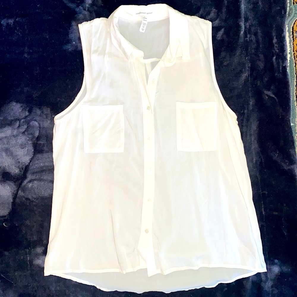 ☑️WHITE SLEEVELESS AMBIANCE BLOUSE SHIRT☑️